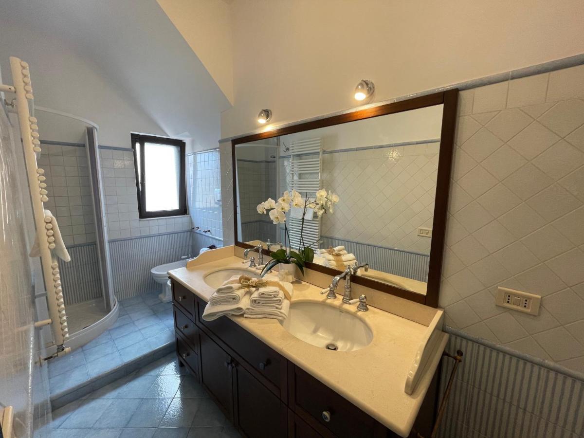 Dimora Bellini Apartment And Rooms Castellana Grotte Exterior foto