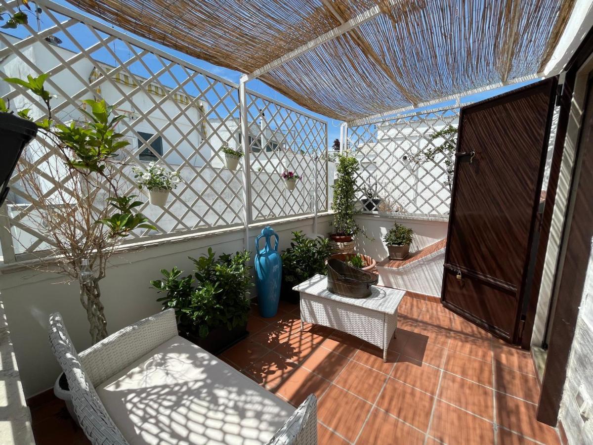 Dimora Bellini Apartment And Rooms Castellana Grotte Exterior foto