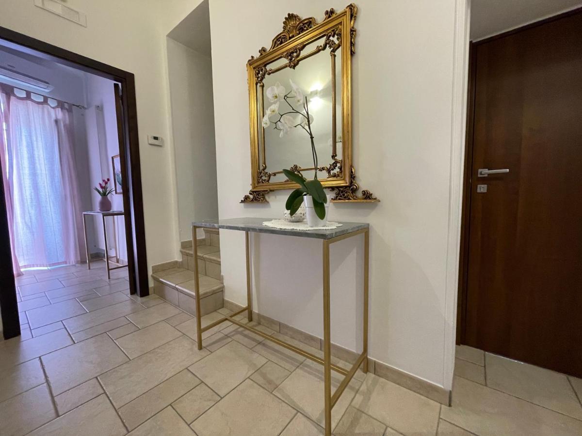 Dimora Bellini Apartment And Rooms Castellana Grotte Exterior foto